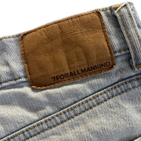 7 For All Mankind The Straight Denim Shorts Breezy Wash Size 31 EUC - Picture 5 of 7